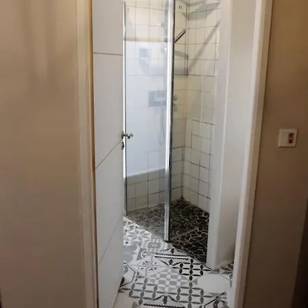Apartament L'atelier De La Petite Cour *